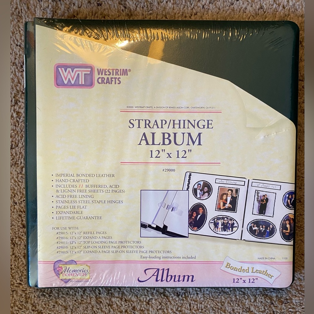 WestTrim ScrapeBook STRAP/HINGE Album 12 X 12